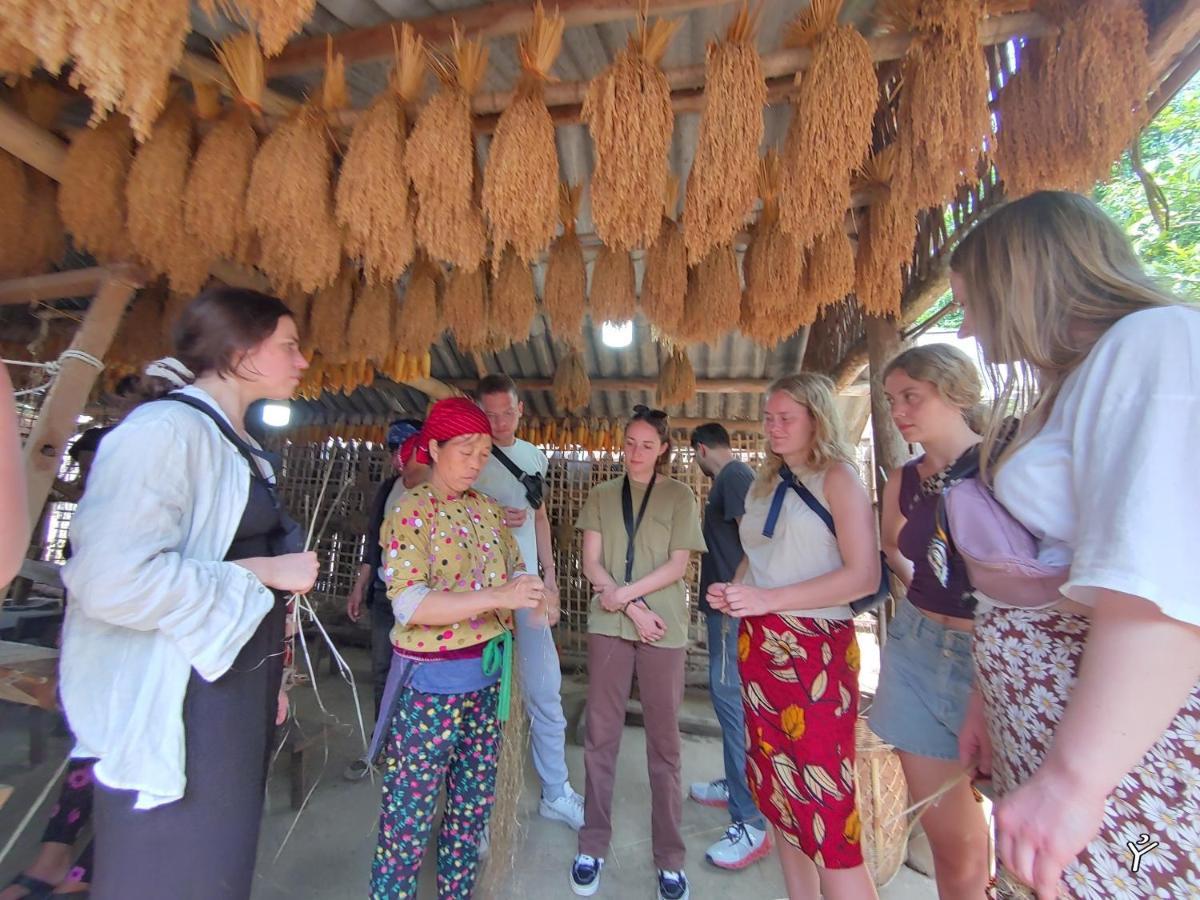 Ha Giang Lotus Hostel Motorbikes Tours 외부 사진